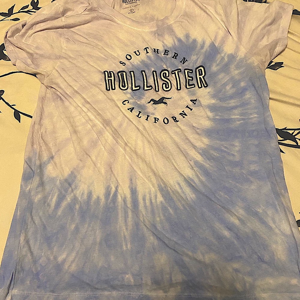 Hollister graphic Tee